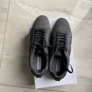 Steve Madden Men's Dark Gray Sneakers